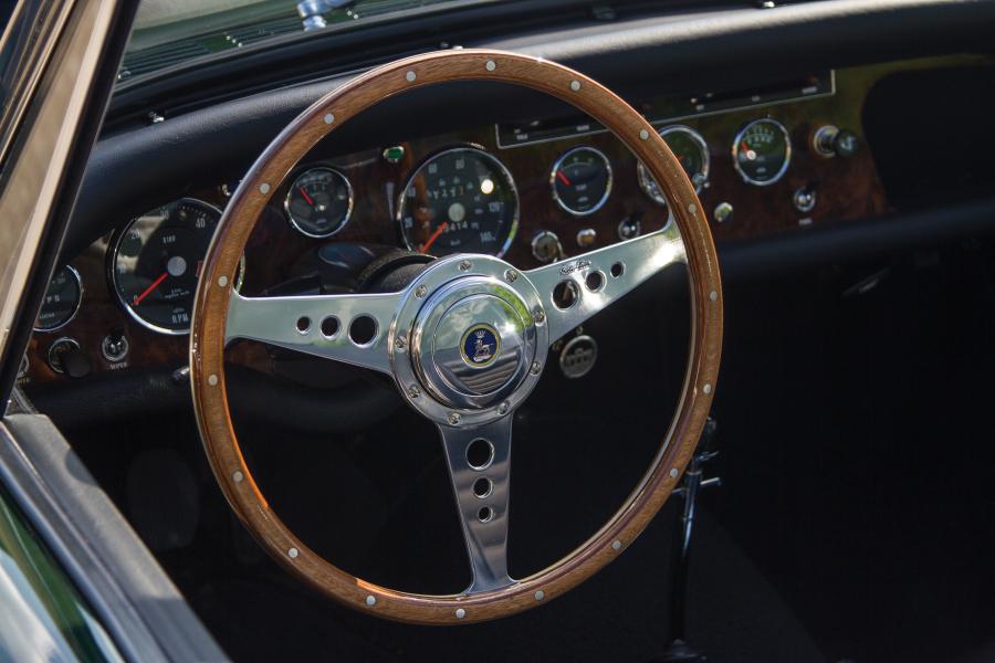 Панель приборов Sunbeam Tiger II 1967 года  (фото 14 из 19)
